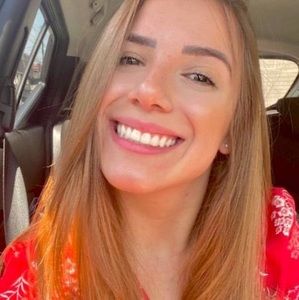 Meet your Posher, Letícia